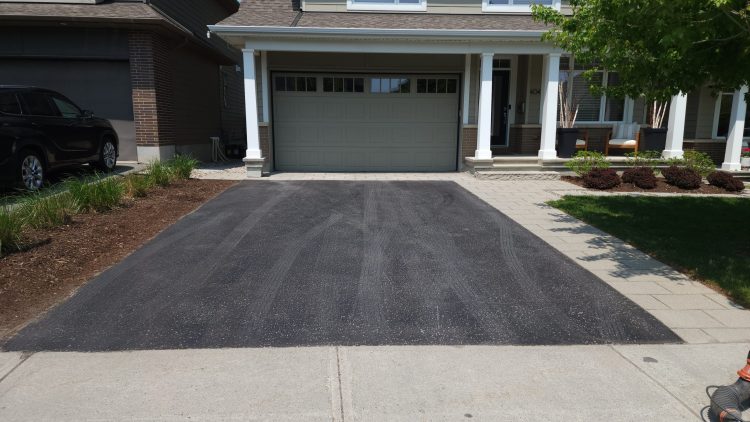 Reliable and Affordable Driveway Sealing Contractors in Peterborough