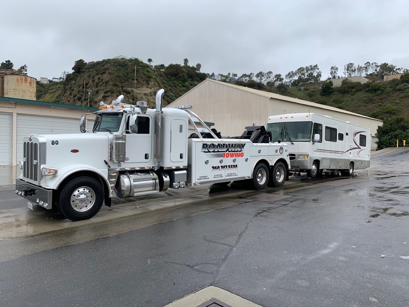 Get Trusted RV Towing Services with Fast Local Tow Truck Assistance